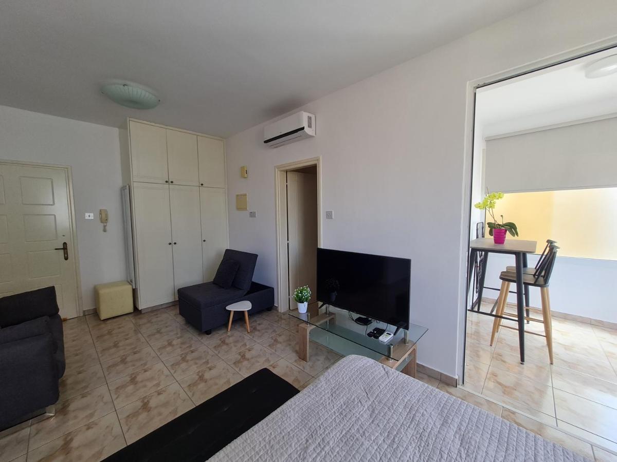 Laertis 2 Complex, Studio Apartment 106 - By Imh Travel & Tours Paphos Exterior foto